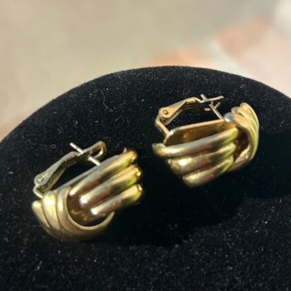 GIVENCHY Paris New York Gold Knot EARRINGS - Picture 6 of 9